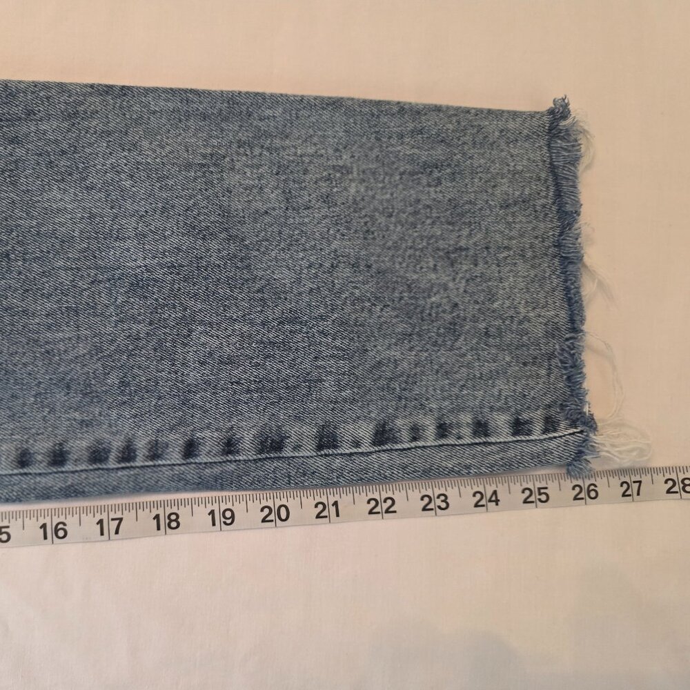 Lucky Brand Women's Mid Rise Crop Fade Denim Jeans, Size 2/26 - Picture 6 of 11
